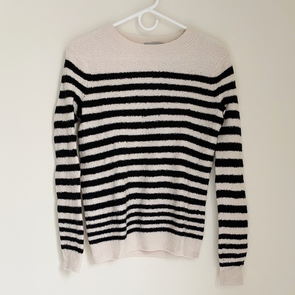 Vince Cream/Navy Blue Striped Sweater Wool Blend